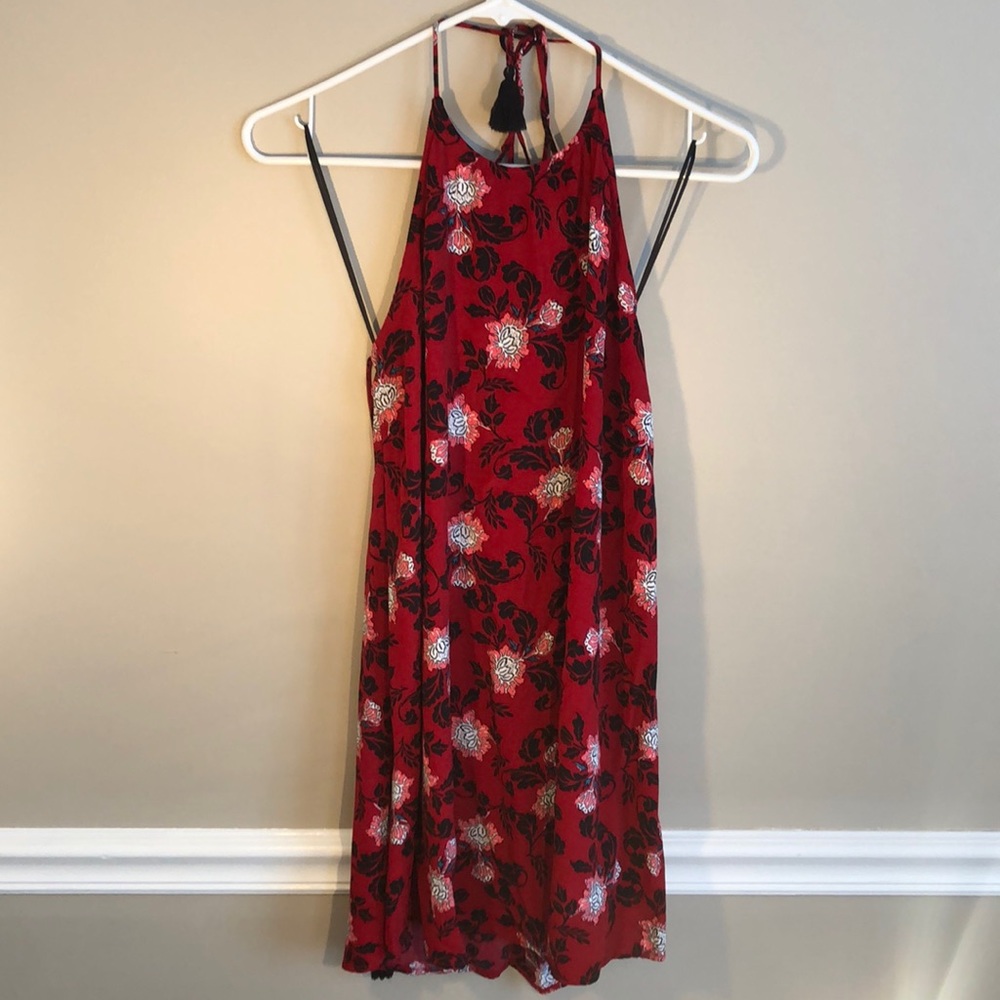 Red high neck loose-fitting mini dress